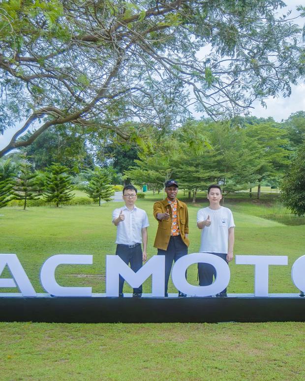 GAC Motor illuminated brand letters and signage
